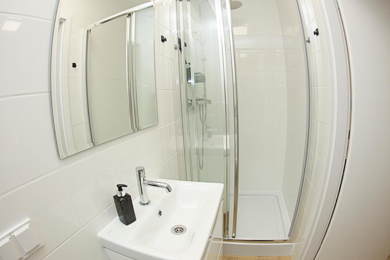 Apartment Komfi Dom 3 *